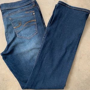 DKNY bootcut Jeans